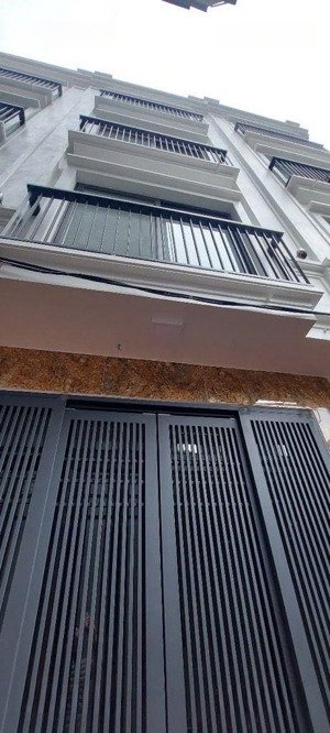 nhà đẹp hoè thị - trịnh văn bô đón tết - full nội thất - 40m ra ô tô. dt 36m2*5tầng*mt4m giá 6,9tỷ