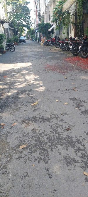 bán nhà cấp 4, diện tích 5*17m đường số 44