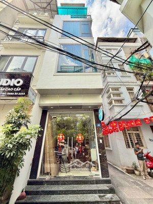 siêu phẩm ! phân lô bca đầm hồng-view hồ thang máy-ô tô tránh -đón sóng vành đai 2.5 -50m giá 18 tỷ