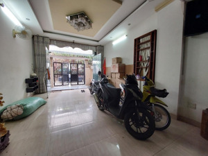 dương quảng hàm gò vấp - hẻm 6m ô tô ngủ nhà - 4.7 x 20m - 4 tầng - nhà đẹp ở ngay - 7.9 tỷ còn tl