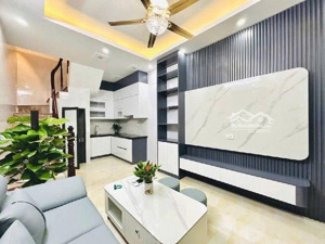 bán nhà phú thượng - tây hồ 35m2, phân lô, nội thất chủ tặng, nhỉnh 6tỷ.