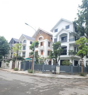 chỉ 170tr/tháng cho căn biệt thự 424m2 khu đô thị bắc an khánh splendora