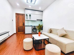 tập thể nguyễn trãi tầng 2 2 ngủ wc khép kín ô tô đỗ cầu thang