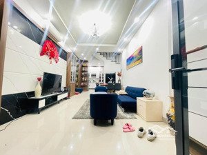 hot hiếm phân lô ô tô ngủ trong nhà - thang máy lô góc nhà đẹp ở ngay