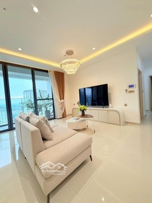 cho thuê ngắn hạn dài hạn pen house nội thất cao cấp