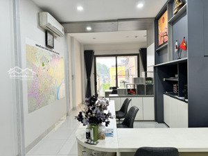 bán căn hộ cc the gold view 90m2, 2pn, 2wc, giá 7,7ty tại bến vân đồn, q4 hcm, lh hùng