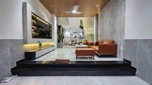 nhỉnh 8 tỷ - bán nhà đẹp lung linh đường võ thị nhờ q7. - dt 72m2. dọn vào ở luôn trước tết