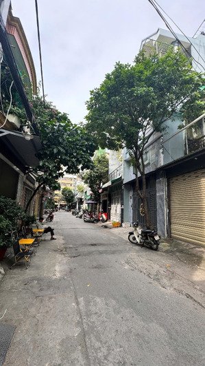 chỉ 9.9 tỷ tl !! bán nhà mặt tiền thông ra ni sư huỳnh liên - cc bàu cát 2, 4x15m [cn: 60m2] 2 tầng