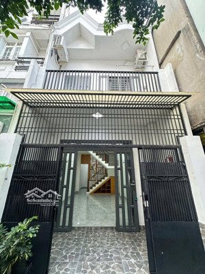 lâm văn bền - bán nhà 3 lầu hẻm khu dân trí -50mv - 3pn - có sân xe rộng -nhỉnh 4t tl