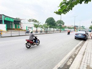 nhà 4 tầng hẻm xe tải 8m dương quảng hàm 91m2 chưa qua đầu tư giá tl tốt