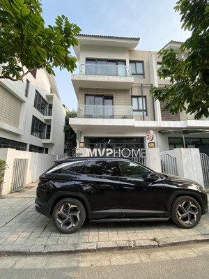 cho thuê tầng 1 biệt thự an vượng villa 180m2