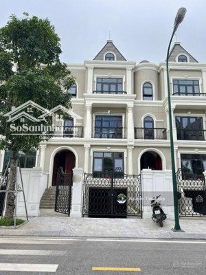 bán biệt thự ciputra - 150m2 có hầm, view trực diện công viên, sẵn sổ, giá: 58 tỷ - giá rẻ nhất khu