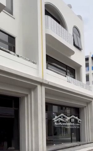 bán nhà liền kề lô góc 3 mặt thoáng, đã có sổ, xây thô hoàn thiện mặt ngoài tháng 01/2026