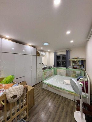 chính chủ cho thuê căn 3 phòng ngủ full nội thất tại ct2 yên nghĩa hà đông