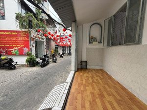 hẻm 5m trước nhà - phan đăng lưu phú nhuận - 53m2 ngang 5.1m, 3 tầng.