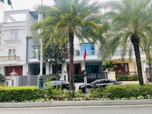 chính chủ cần bán nhà phố 126m2(7x18) hoàn thiện nội thất cao cấp, đường 12m thông thoáng