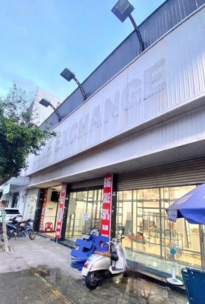 bán tòa nhà hầm 7 tầng trong tl, mặt tiền nguyễn sơn,dtcn 300m2, kt 400tr, giá 50 tỷ tl