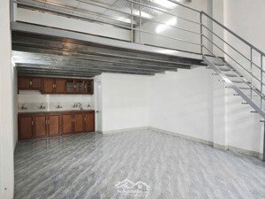 chính chủ bán mảnh đất thôn 3 vạn phúc, 51m2, tặng nhà cấp 4 gác lửng, xây mới, giá 1,55 tỷ