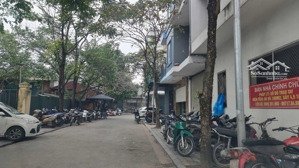 nhà xây thô 4 tầng - lê văn lương - vỉa hè rộng - khu phân lô - ô tô đỗ cửa.