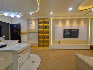 hot !!! siêu phẩm cc sky garden 3, dt: 71,52m2 - 3pn - 2wc - nội thất full new 100% - giá 6,590 tỷ.