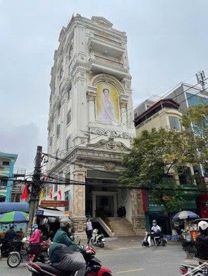 nhà 5 tầng thang máy mặt đường tô hiệu - (111m2 mặt tiền: ~6m vỉa hè rộng phố kinh doanh sầm uất)