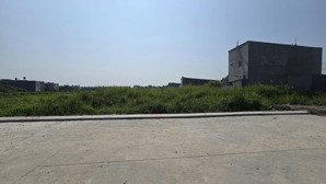 lô đất một sẹc ngắn rạch nhà vuông bán 2ty350 thương lượng