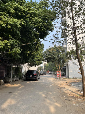 trung tâm hà đông, nhà đẹp , ô tô tránh, sát trường lê lợi. ở thích. 49m2. 13,2 tỷ