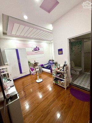 nhà 4 tầng hẻm xe hơi đường huỳnh tấn phát q. 7 giá 6,25 tỷ