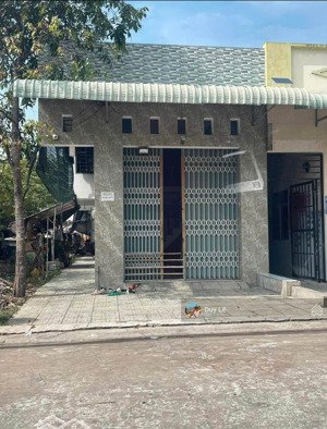 chủ ngộp bán gấp dãy trọ giá cực rẻ: 750 triệu ở đường nl11, p. thới hòa cách kcn mỹ phước 3 5 phút