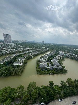 siêu rẻ: 2pn 96m2 view đảo ecopark chỉ 68,x triệu/m2. pkd 
