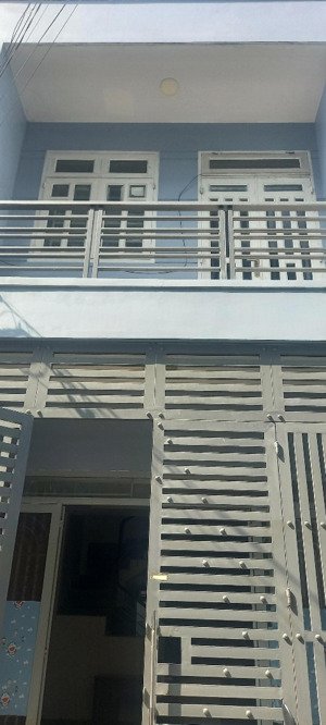 nhà hxh 2 tầng btct 2pn 3wc gần ngã tư _ bv đa khoa_ metro_ làng đhqg _56m _ shr _ 6.3 tỷ