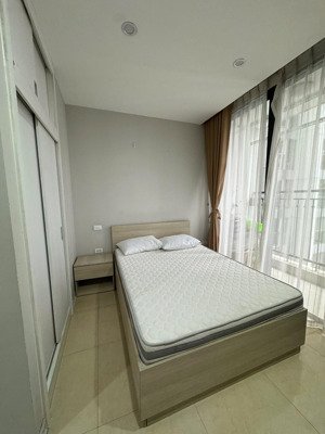 bán căn studio diện tích 25m2 tòa g3 full đồ nội thất giá 2,6 tỷ (có thương lượng)