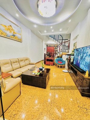 lô góc - ô tô đỗ cửa - 30m ra ô tô tránh - dân xây - 56m2 chỉ 14,x tỷ - khương trung - thanh xuân.