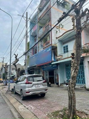 nhà mặt tiền 1 trệt 1 lầu, đường lê thị riêng thới an dt 4,5mx12,5m giá 7,4 tỷ còn thương lượng: