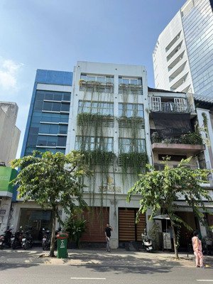 siêu phẩm nhà mặt tiền đinh tiên hoàng phường đakao q1 dt:7x21m 5tầng hđt:90tr giá: 33tỷ