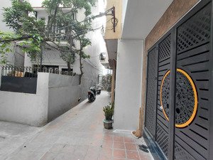 nhà đầu phố võ chí công 32mx 5tâg, mt 3.8m, giá 7.98 tỷ