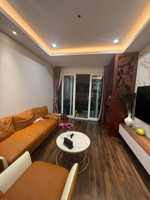 chính chủ cần bán căn tầng trung 141m2, 3pn, 2wc giá chỉ 15 tỷ -vimeco ct4 tầng trung siêu hot!