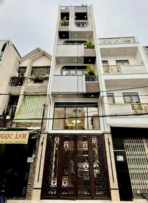 luxury nhà phố 6 tầng thang máy hiện đại - 6 phòng master - đường nhựa 10 mét - sổ vuông vức