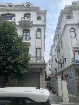 liền kề xẻ khe gần chung cư trinity, công viên impirepark, vành đai 3.5, hoàn thiện 5 tầng 13.2 tỷ