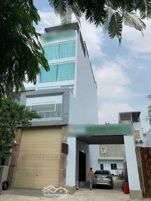 khách sạn mới xây có thang máy thu nhập 60tr đang cần bán gấp