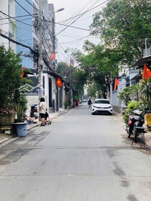 siêu phẩm biệt thự mini nội thất cao cấp đường nhựa ôtô thông gần khu tên lửa