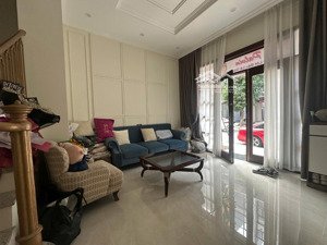 liền kề vinhomes ocean park 3 giảm 30% so với thị trường hoàn thiện 3 tầng 54m2 giá chỉ 7.95 tỷ.