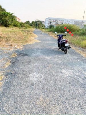 đất nền 81m2, phường phú tân, gần trường thpt chuyên bến tre