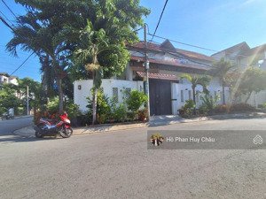 căn góc biệt thự -11x20m- 3 tầng - đường 12m- 17 tỷ