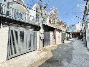 nhà phố ngay hội trường đông hòa dĩ an tp hcm