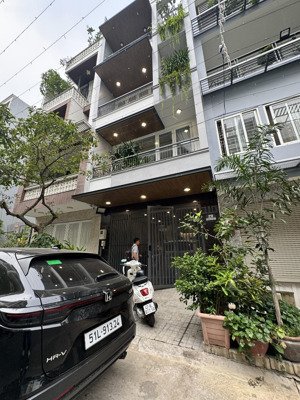 bán nhà đường 1b khu vip- 4 tầng- thang máy xịn sò-nội thất cao cấp- ngang khủng 5m chỉ 19.5 tỷ