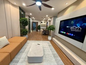 chính chủ cần bán căn góc 3pn - tòa n03t3a - ngoại giao đoàn. dt 109m2 giá 1x tỷ. lhxn: 