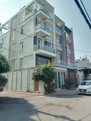 5.2x16 (83m2) lô góc 4 tầng hẻm 8m, chợ phạm văn bạch 8.4 tỷ