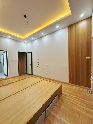 7.5 tỷ - 38m đền lừ,6 tầng. đang cho thuê dạng chung cư mini. dòng tiền 50 triệu mỗi tháng.