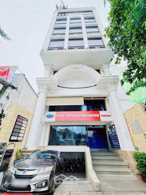 siêu hot! bán tòa nhà mt quốc hương, thảo điền, q2 dt: 7x26m hđt 330tr/th, bán nhanh 75 tỷ